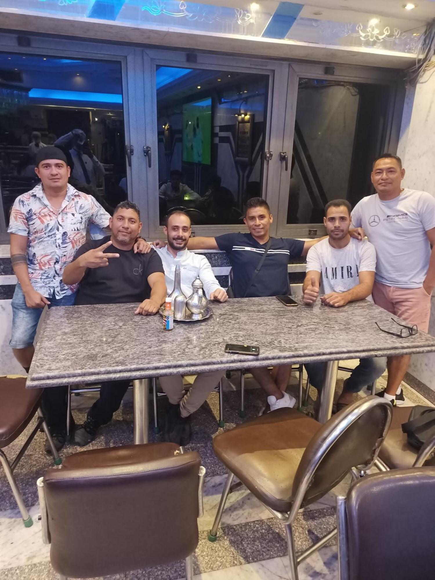 De Casa Hotel *
